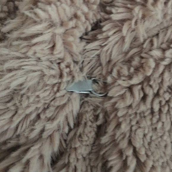 Gap coat size small Excellent condition - Picture 5 of 5